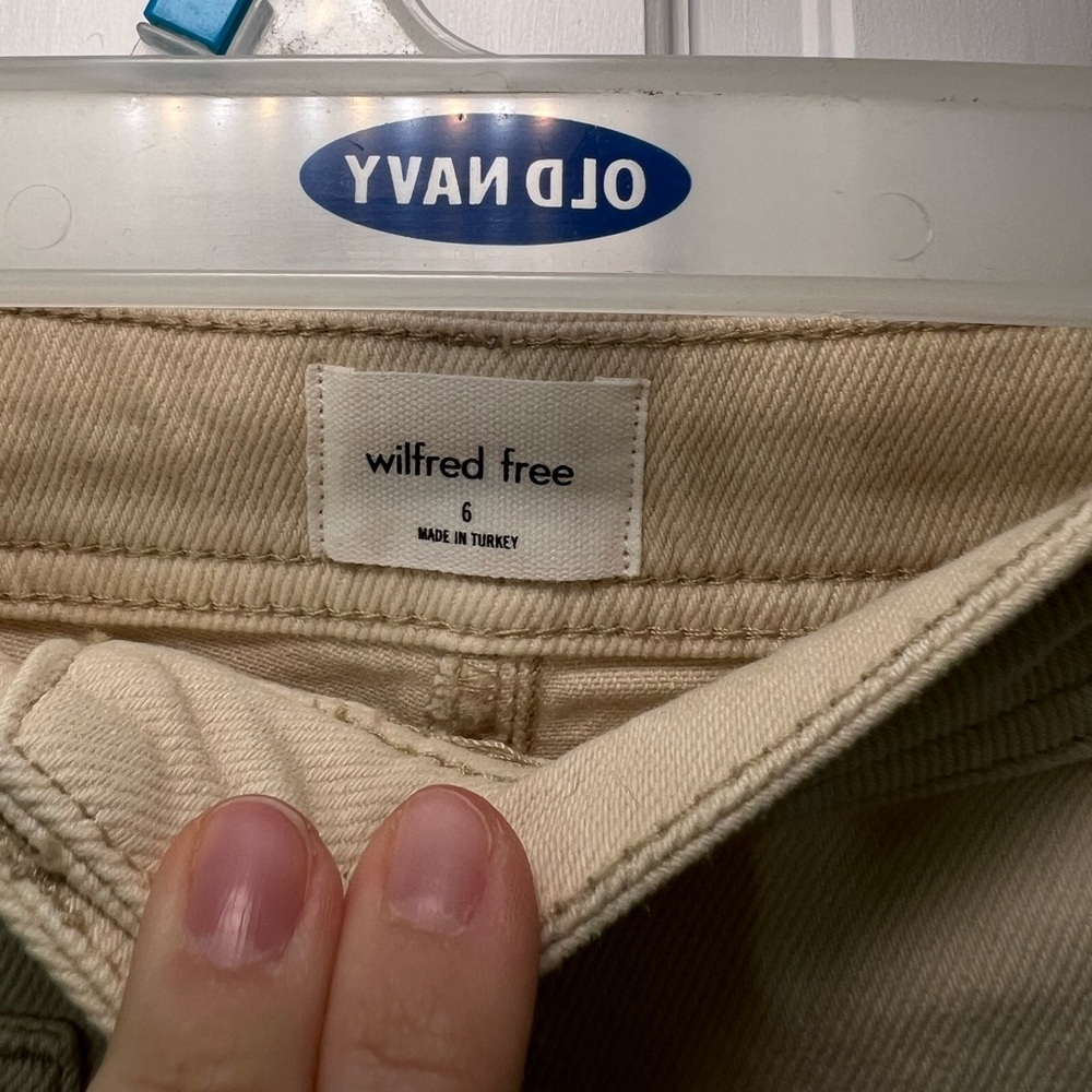 Aritzia Wilfred Free Modern Utility Pant - Picture 3 of 8